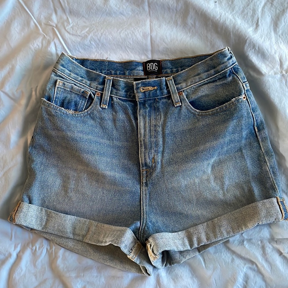 BDG mom shorts